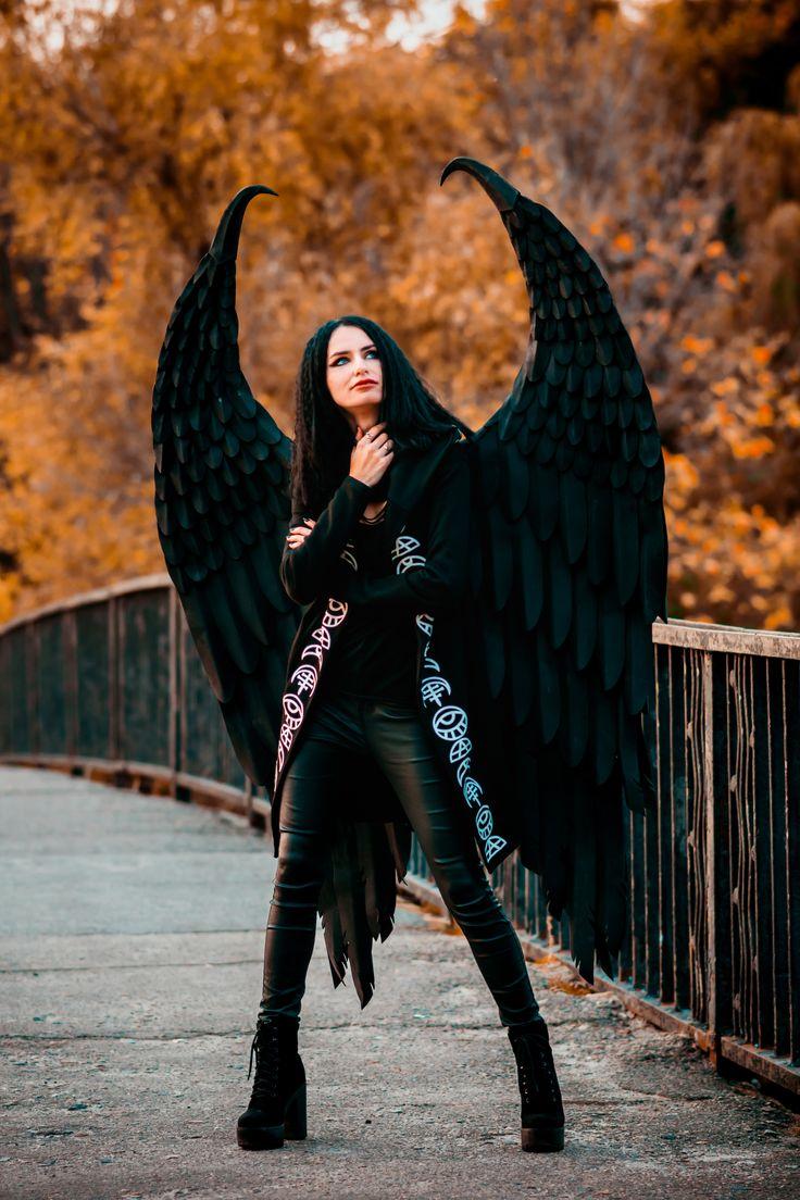 Selection Adult Black Angel Wings Display