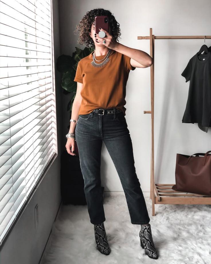 Thanksgiving brown shirt outfit idea